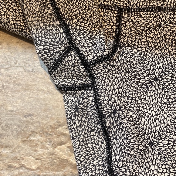 Lululemon Wunder Plush Petal Deep Coal Ghost Leggings - Picture 8 of 12